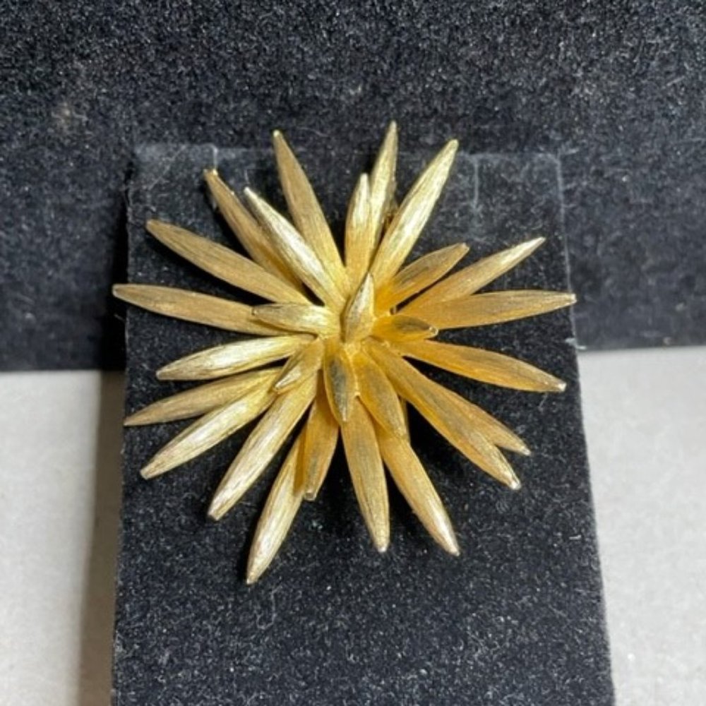 Marcel Boucher Starburst Brooch 1960's in Perfect Condition,  Sea Anemone